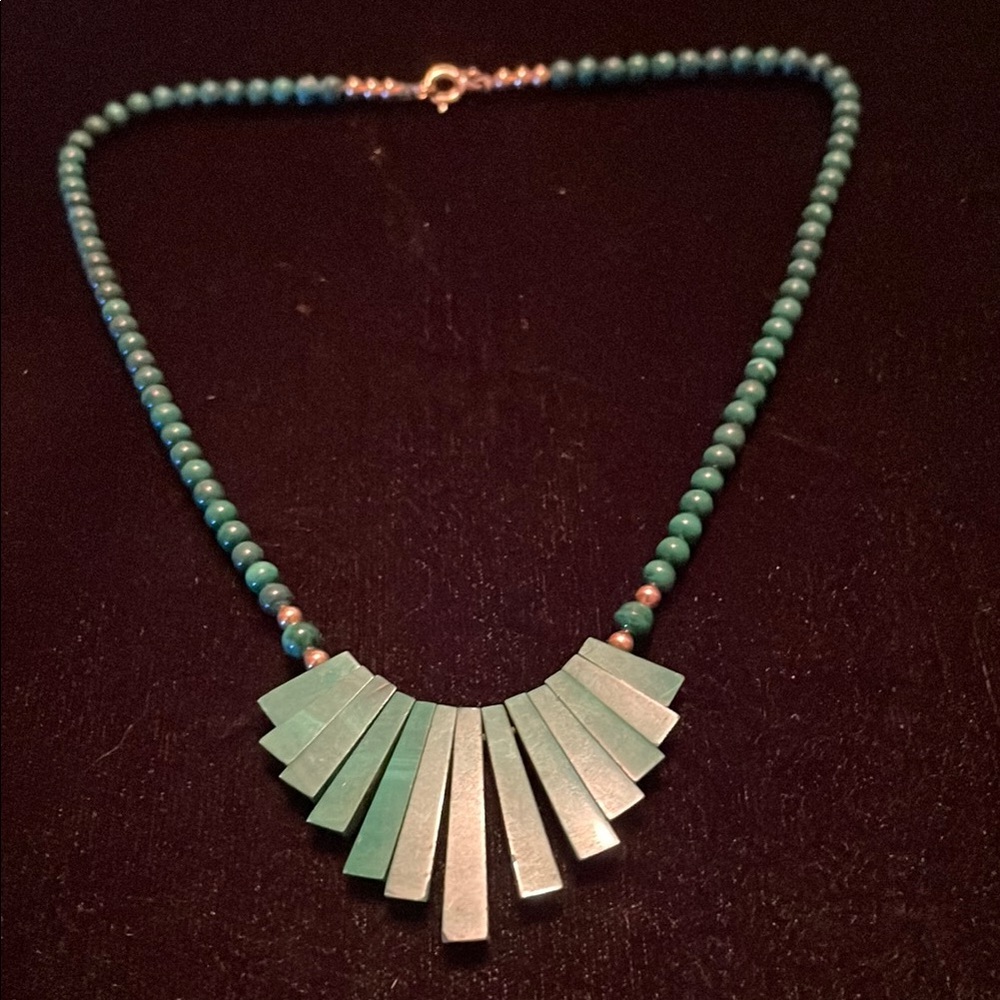Elegant Turquoise Beaded Necklace